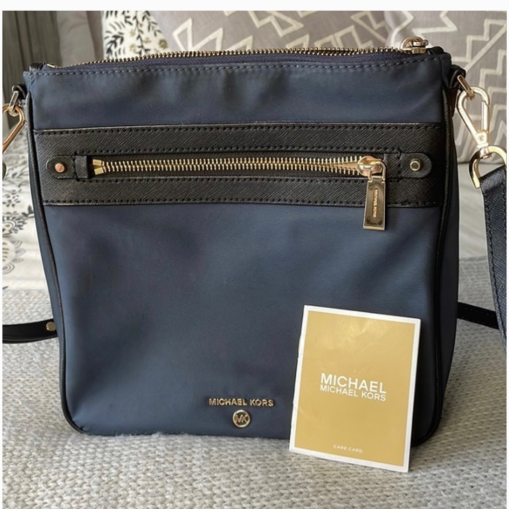 Michael Kors Messenger Crossbody Bag
